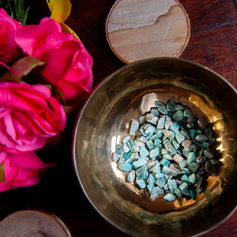 Pequeñas piedras aguamarina
