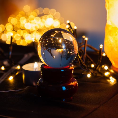 Bola de Cristal: Adivinación para Principiantes