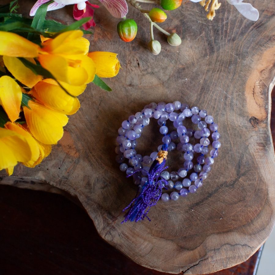 mala con cuentas de amatista séptimo chakra