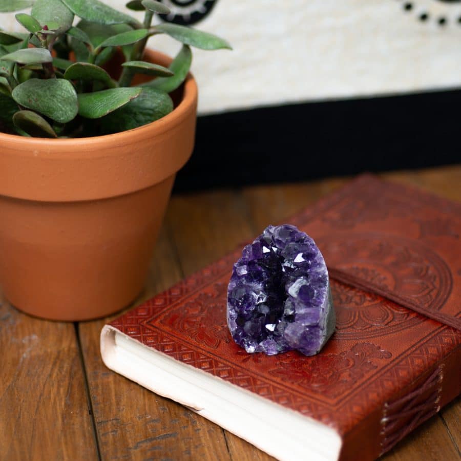 geoda de amatista séptimo chakra